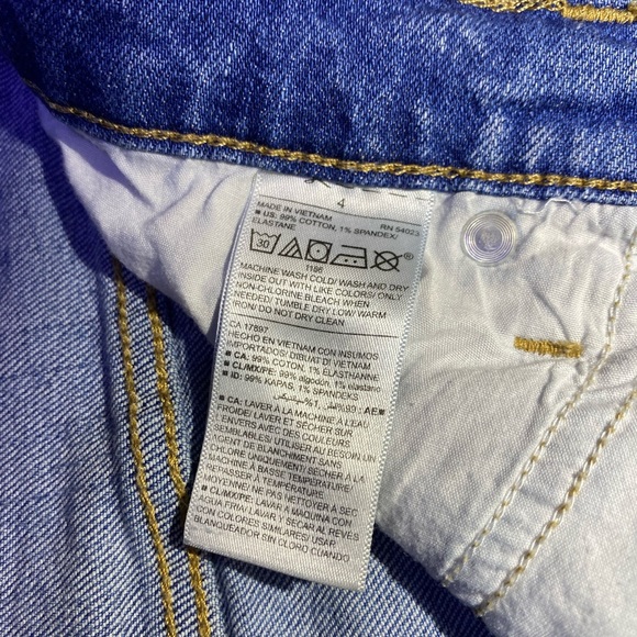 Ripped Jeans - Picture 4 of 4